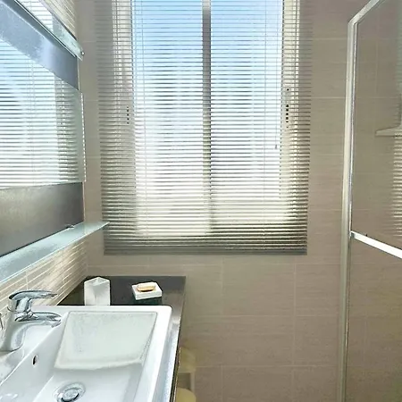 Superbe T2 Avec Vue, Clim, Parking Prive Au Barcares - Fr-1-529-20 *